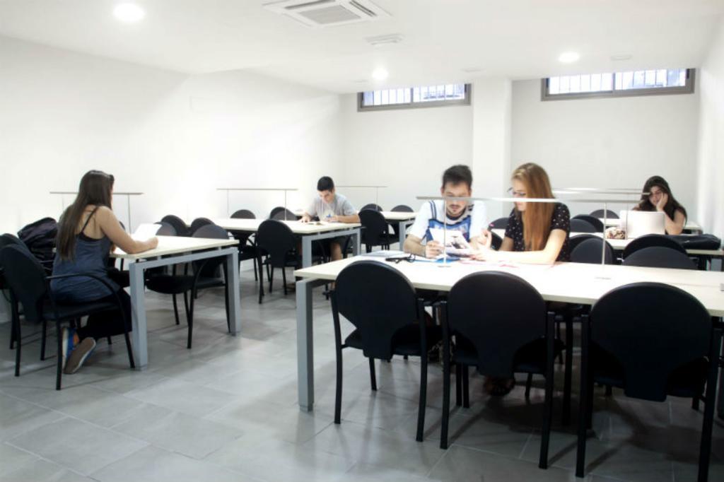 Colegio Mayor La Concepción Valencia Exterior foto